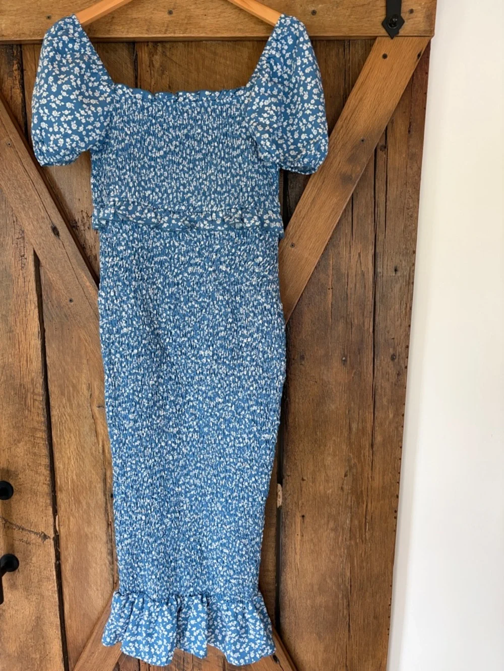 SHEIN US Size 4 Blue Floral Smocked Midi Maternity Dress with Ruffle Hem